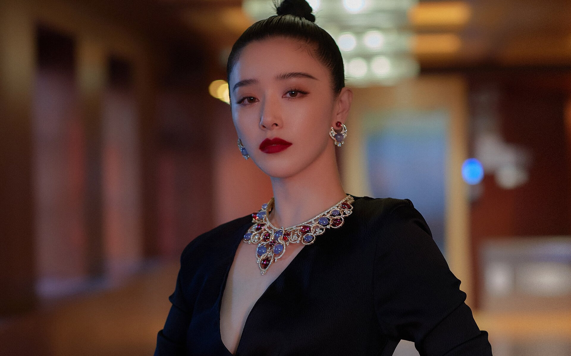 阿尔及利亚队三连胜，阿曼队难以回天，阿尔及利亚队阵容