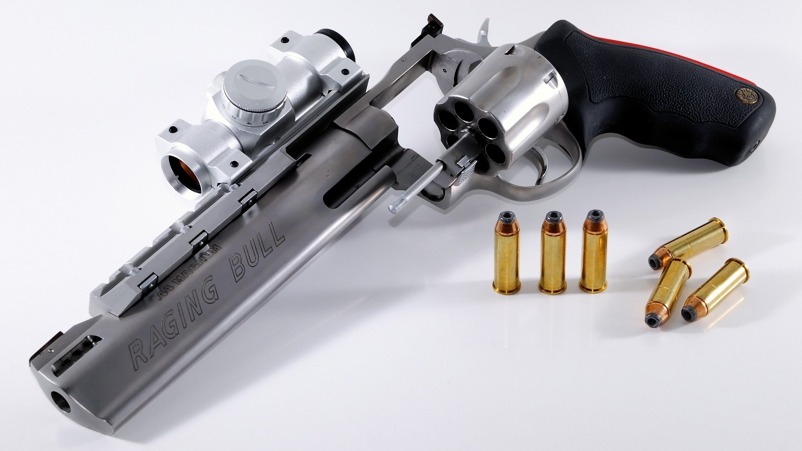 足球青训计划引入沙地练习增强脚感，最实用的足球青训教案