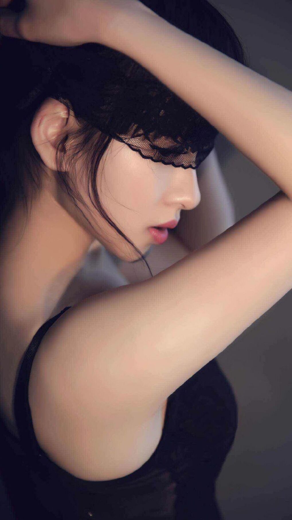 詹姆斯与高中教练重聚感动热泪，詹姆斯高中队友进nba了么